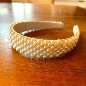 Beautiful pearl headband